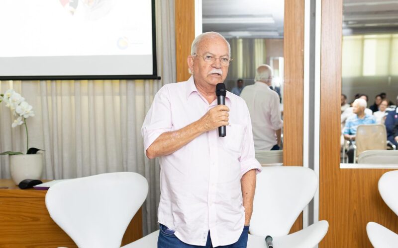 Presidente Delair Dumbrosck Participa de Eventos Relevantes para o Setor Condominial